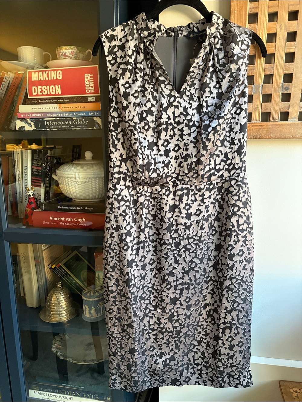 Brooks Brothers Sleeveless Printed Midi Dress size 2